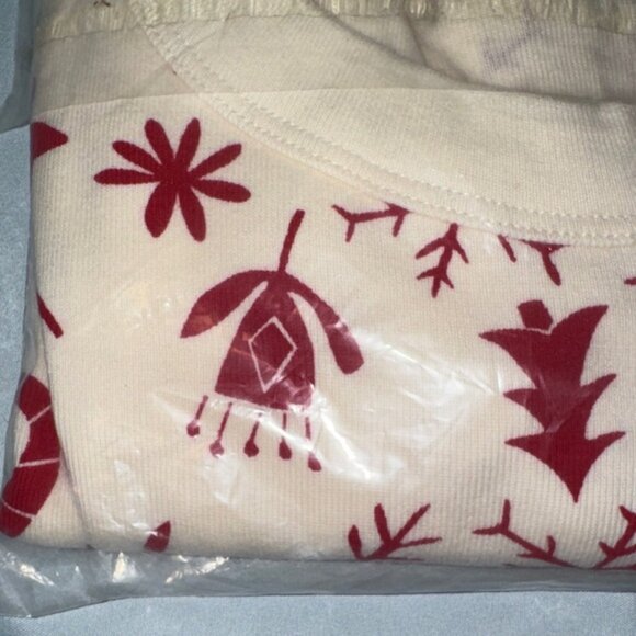 Hanna Andersson Cream Pajama top with Red Print - Picture 4 of 5